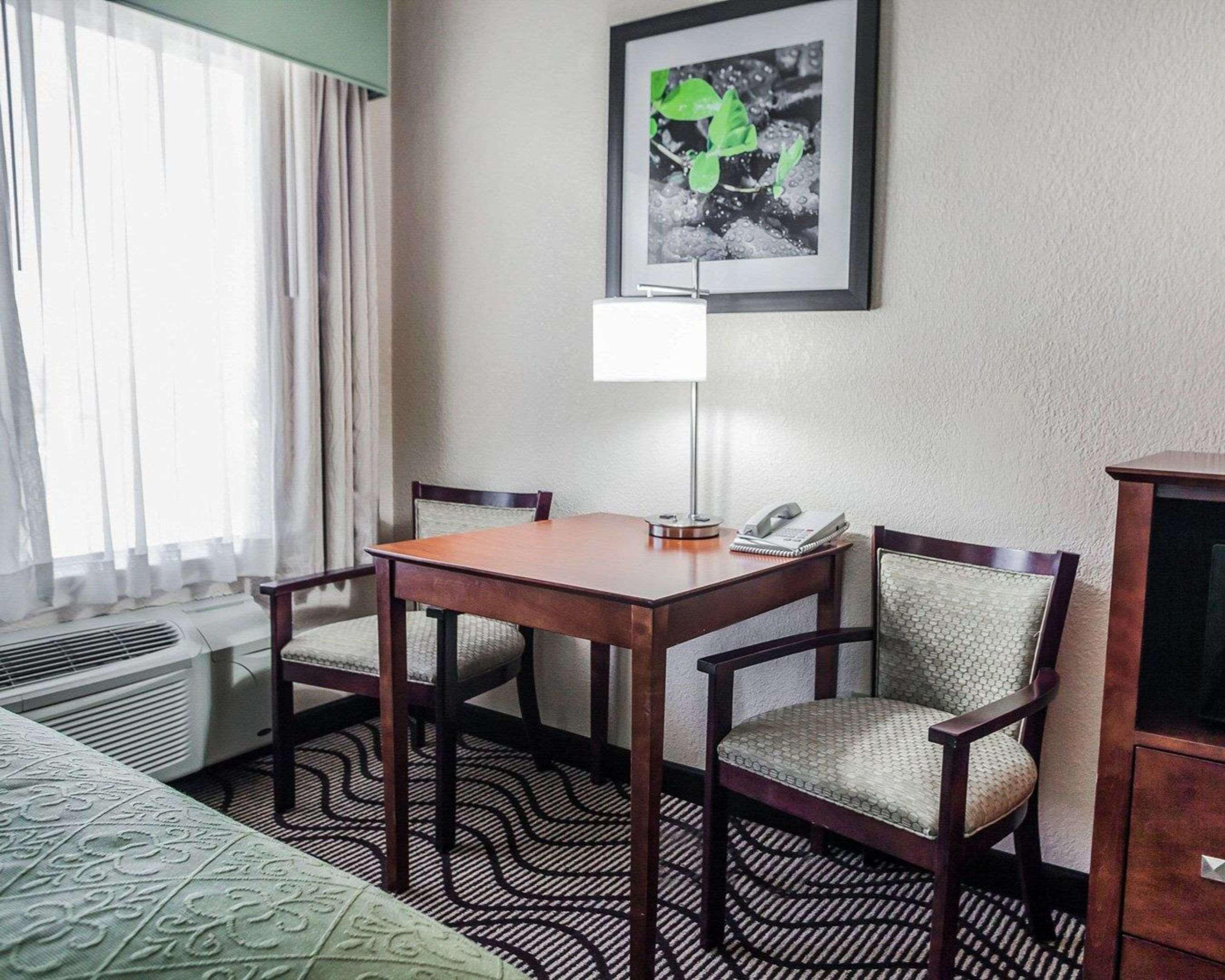 Quality Inn & Suites Altoona - Des Moines Ngoại thất bức ảnh