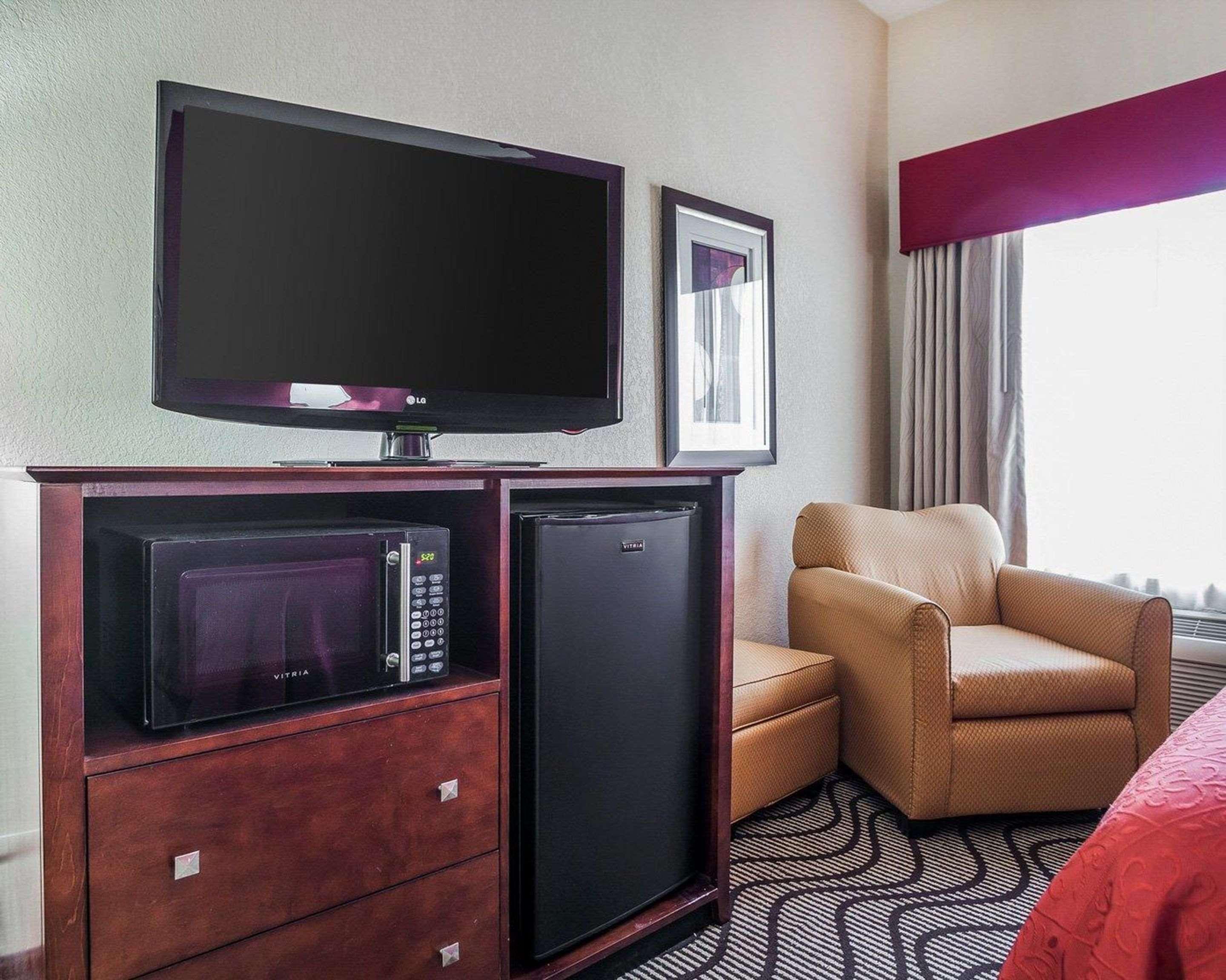 Quality Inn & Suites Altoona - Des Moines Ngoại thất bức ảnh