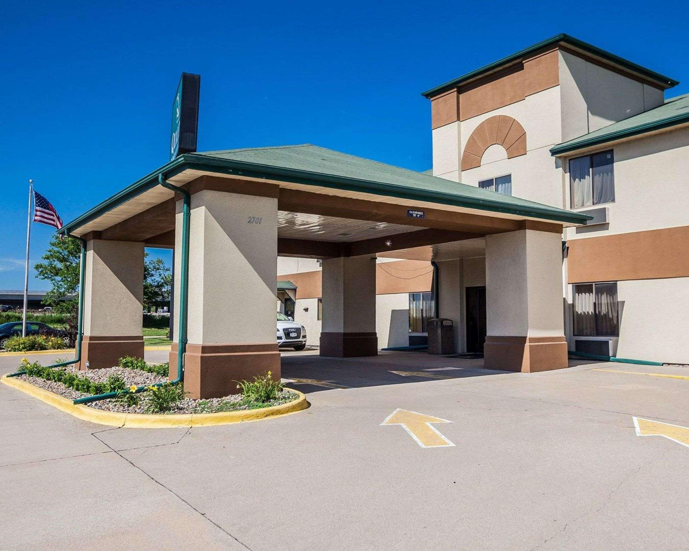 Quality Inn & Suites Altoona - Des Moines Ngoại thất bức ảnh